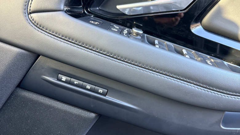 Land Rover Range Rover Evoque 2.0 D180 R-Dynamic HSE 5dr Auto Diesel Hatchback